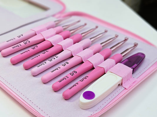 Pink Ergonomic Crochet Hook Set with Storage Case
