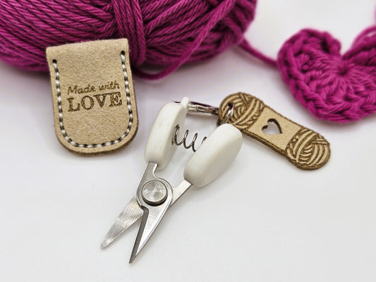 Yarn Snippers With Storage Tin